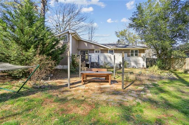 1609 Tanager Circle, Decatur, GA 30032