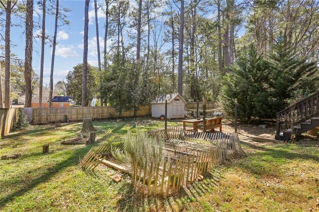 1609 Tanager Circle, Decatur, GA 30032