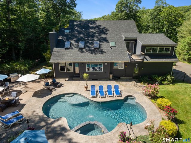 84 Sawmill Road, Branford, CT 06405