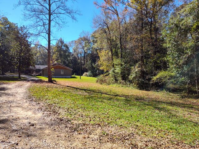 34 Stogner, Foxworth, MS 39483