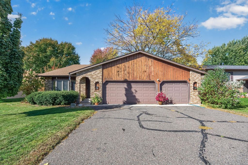 2236 Helena Avenue N, Oakdale, MN 55128 — photo 3