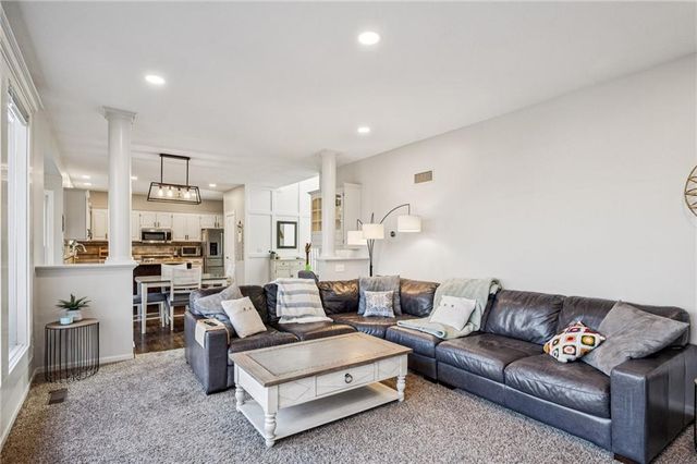 7708 N Atkins Place, Kansas City, MO 64152