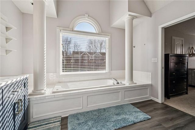 7708 N Atkins Place, Kansas City, MO 64152