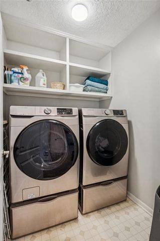 7708 N Atkins Place, Kansas City, MO 64152