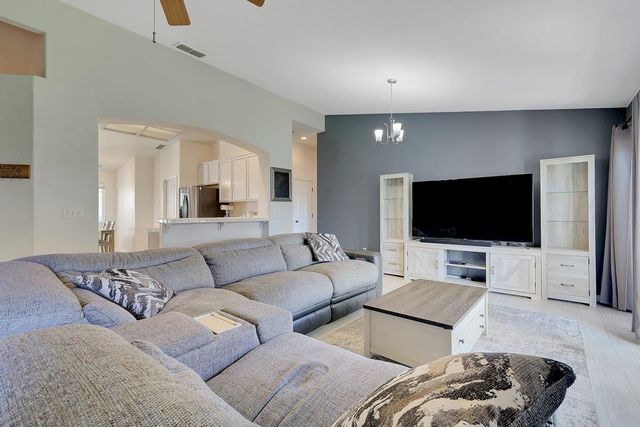 607 Stineman Ct, Wheatland, CA 95692