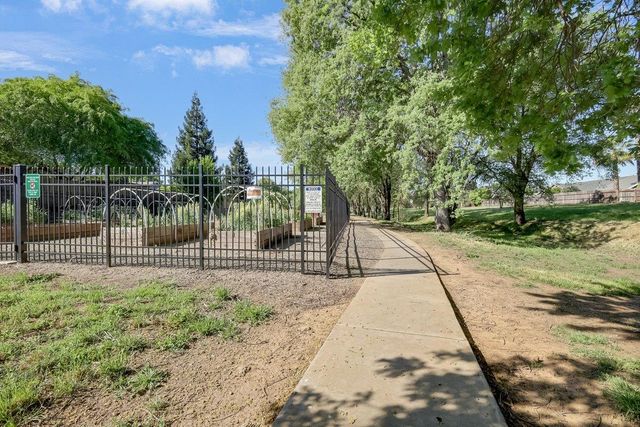 607 Stineman Ct, Wheatland, CA 95692