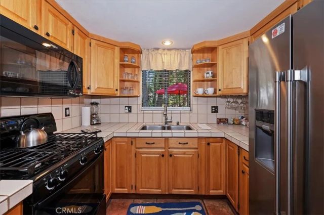 27596 Oak Knoll, Crest Park, CA 92326