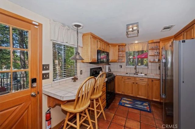 27596 Oak Knoll, Crest Park, CA 92326