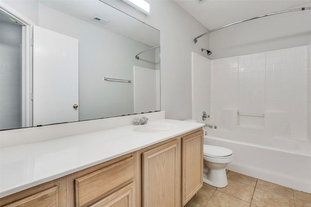 800 Ponselle Drive, Arlington, TX 76001