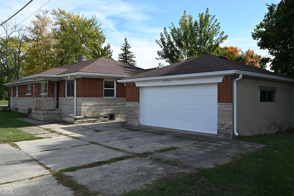 1701 Southern Avenue, Beech Grove, IN 46107