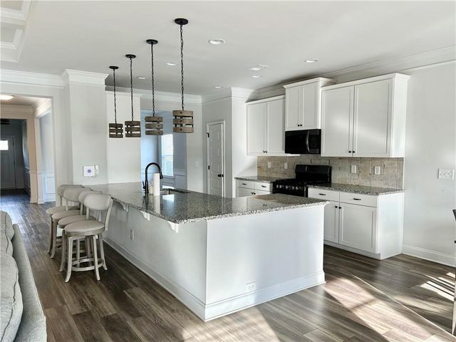 2216 Blackberry Court, Monroe, GA 30656