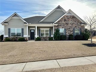 2216 Blackberry Court, Monroe, GA 30656