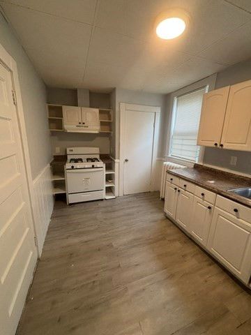 15 Fortesque Terrace 4, Lynn, MA 01903
