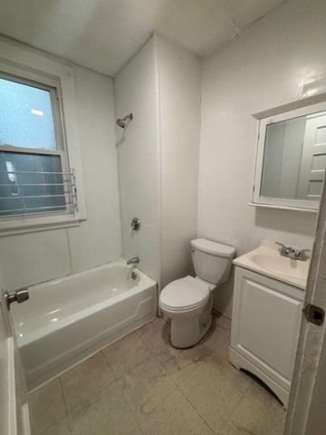 15 Fortesque Terrace 4, Lynn, MA 01903