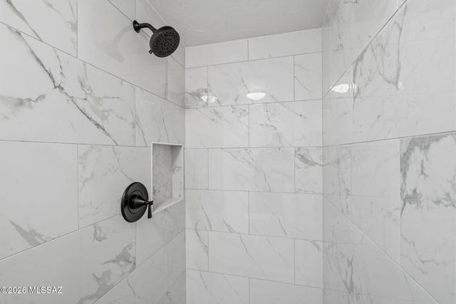 2925 E 18th Street, Tucson, AZ 85716