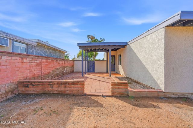2925 E 18th Street, Tucson, AZ 85716