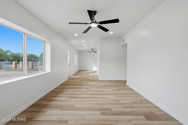 2925 E 18th Street, Tucson, AZ 85716