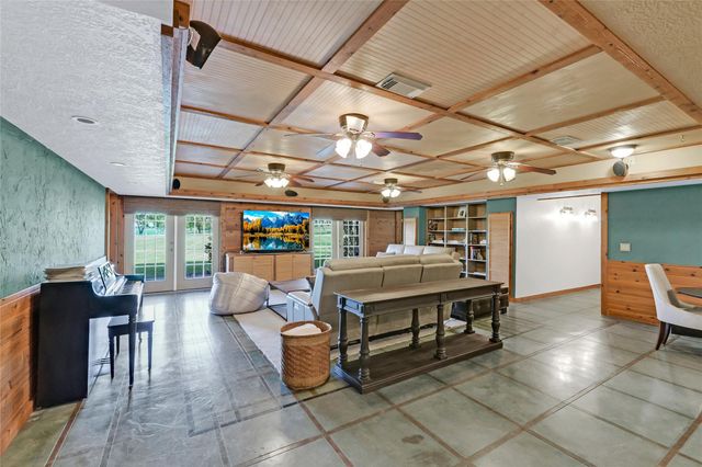 367 Fawn Road, Livingston, TX 77351