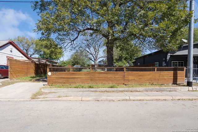 207 forrest, San Antonio, TX 78204