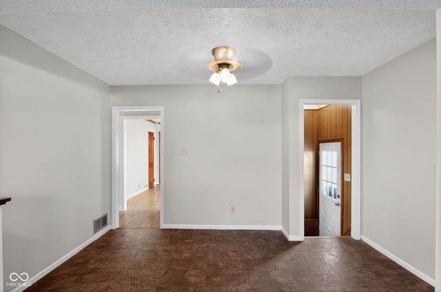 133 N 5th Avenue, Beech Grove, IN 46107