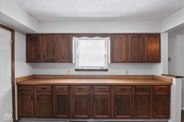 133 N 5th Avenue, Beech Grove, IN 46107