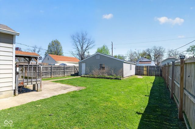 133 N 5th Avenue, Beech Grove, IN 46107