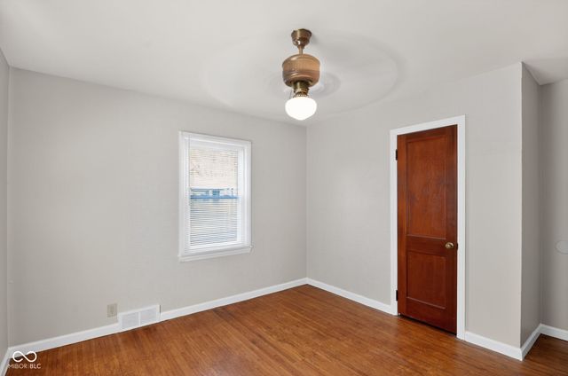 133 N 5th Avenue, Beech Grove, IN 46107