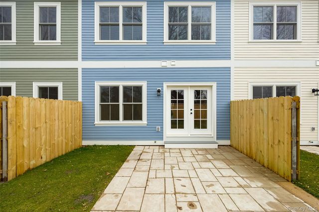 15 HENRY Street 2, Beacon, NY 12508