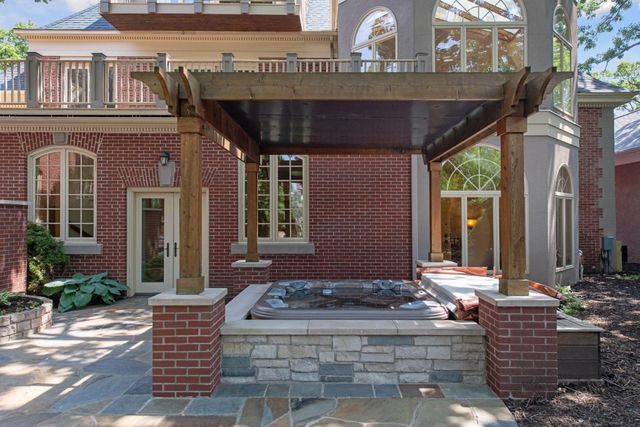 1721 Mount Curve Avenue, Minneapolis, MN 55403