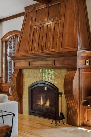 1721 Mount Curve Avenue, Minneapolis, MN 55403