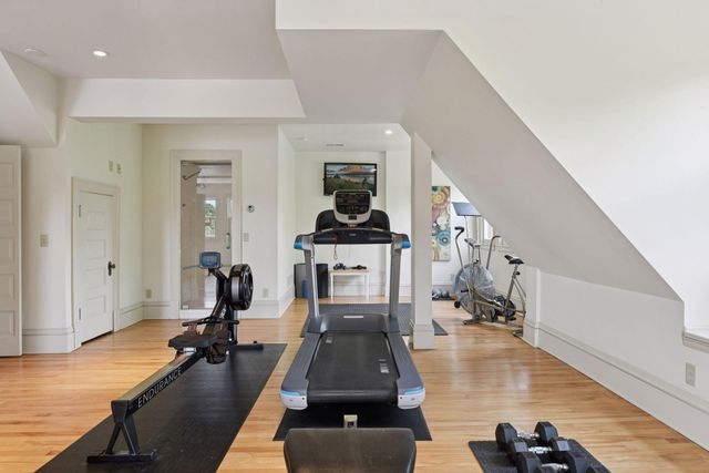 1721 Mount Curve Avenue, Minneapolis, MN 55403