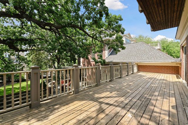 1721 Mount Curve Avenue, Minneapolis, MN 55403