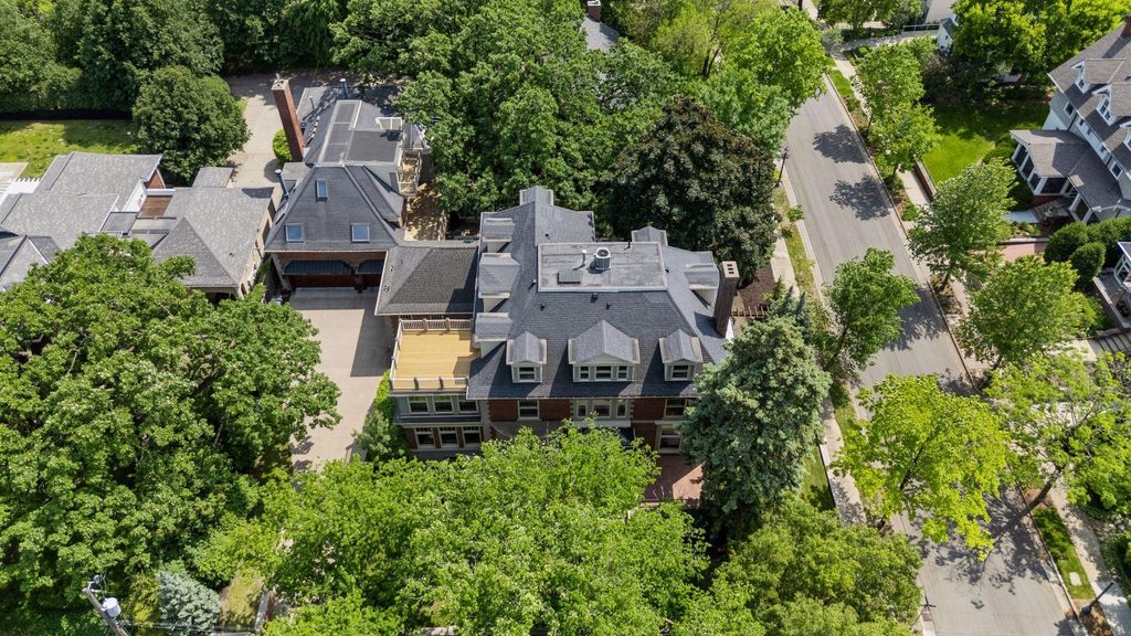 1721 Mount Curve Avenue, Minneapolis, MN 55403 — photo 3