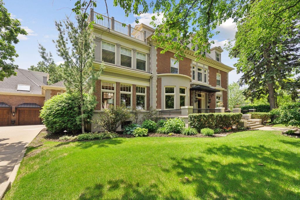 1721 Mount Curve Avenue, Minneapolis, MN 55403 — photo 5