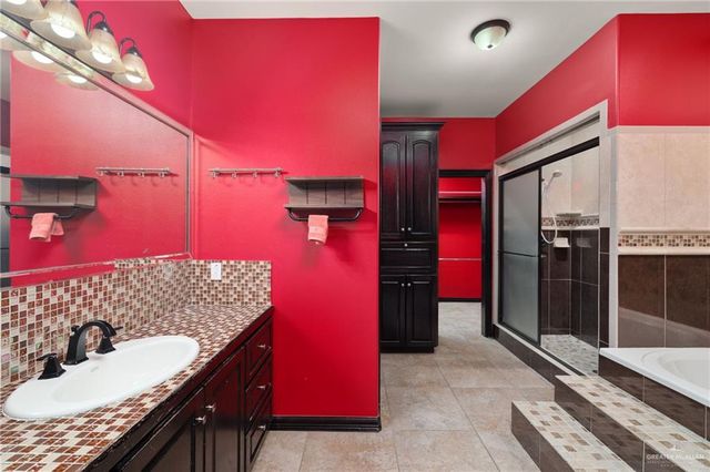 401 Ric Mar Street, Edinburg, TX 78541