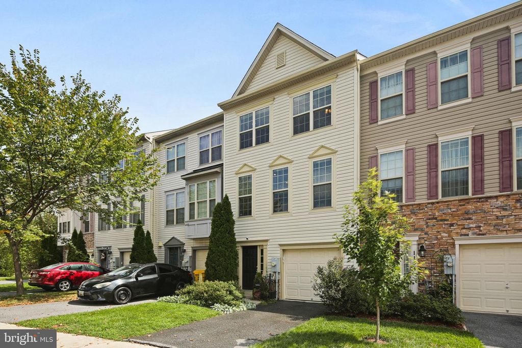 1152 CARINOSO CIR, Severn, MD 21144