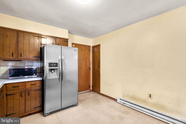 7517 RACE RD, Hanover, MD 21076