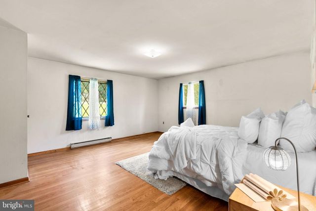 7517 RACE RD, Hanover, MD 21076
