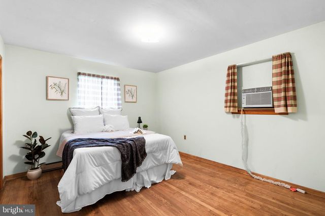 7517 RACE RD, Hanover, MD 21076