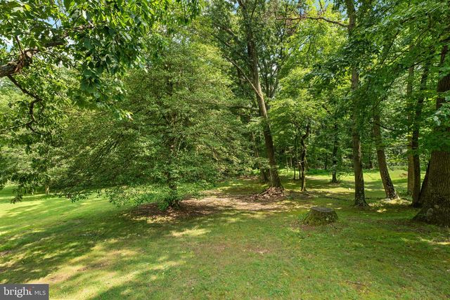 7517 RACE RD, Hanover, MD 21076