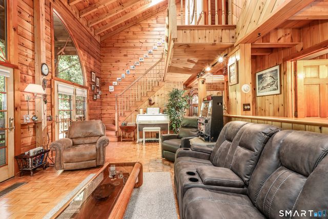 48 Pleasant Rise Extension, Brookfield, CT 06804