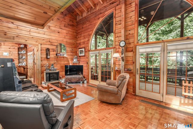 48 Pleasant Rise Extension, Brookfield, CT 06804