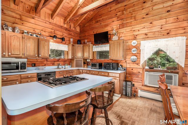 48 Pleasant Rise Extension, Brookfield, CT 06804