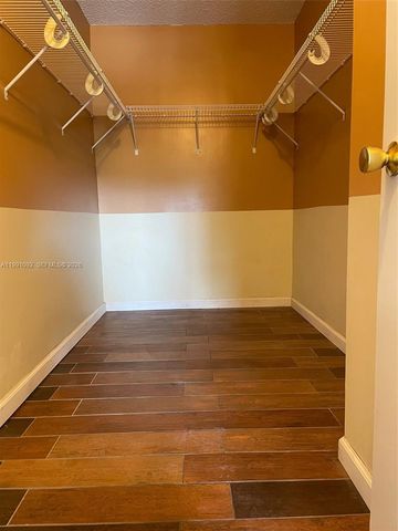 3650 N 56th Ave 519, Hollywood, FL 33021