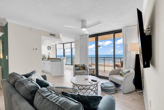 8560 Queensway Blvd Apt 1704, Myrtle Beach, SC 29572