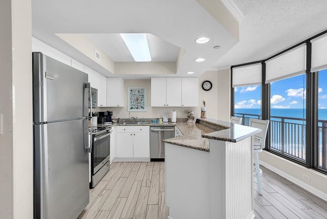 8560 Queensway Blvd Apt 1704, Myrtle Beach, SC 29572