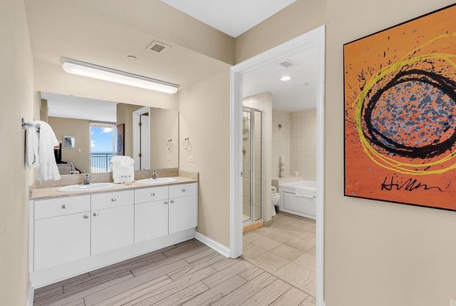 8560 Queensway Blvd Apt 1704, Myrtle Beach, SC 29572