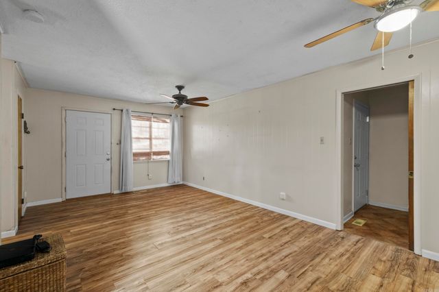 28 Greycourt Circle, North Little Rock, AR 72118