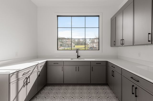 6057 Stone Cliff Ln, Franklin, TN 37064