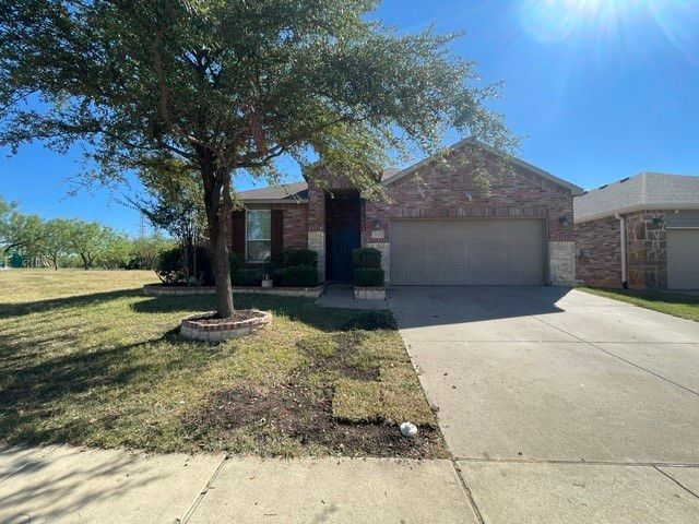 7540 Berrenda Drive, Fort Worth, TX 76131